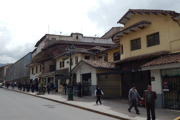 Pirwa Garcilaso Hostel